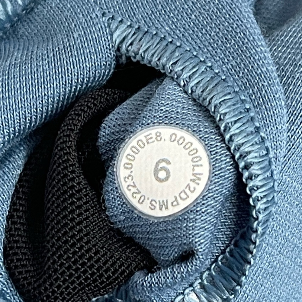- lululemon flow y strappy bra Utility Blue - Picture 7 of 8